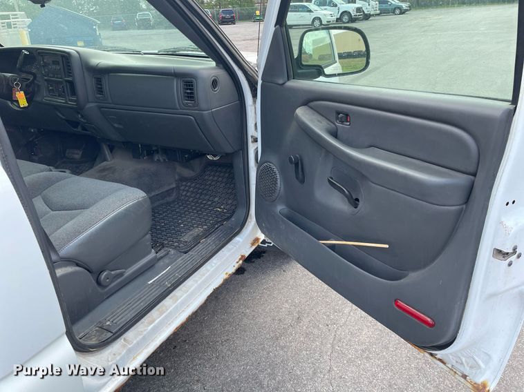 image for item LS9503 2005 Chevrolet Silverado 1500  pickup truck