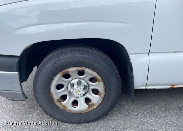 image for item LS9503 2005 Chevrolet Silverado 1500  pickup truck