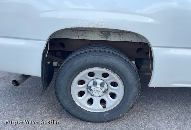 image for item LS9503 2005 Chevrolet Silverado 1500  pickup truck