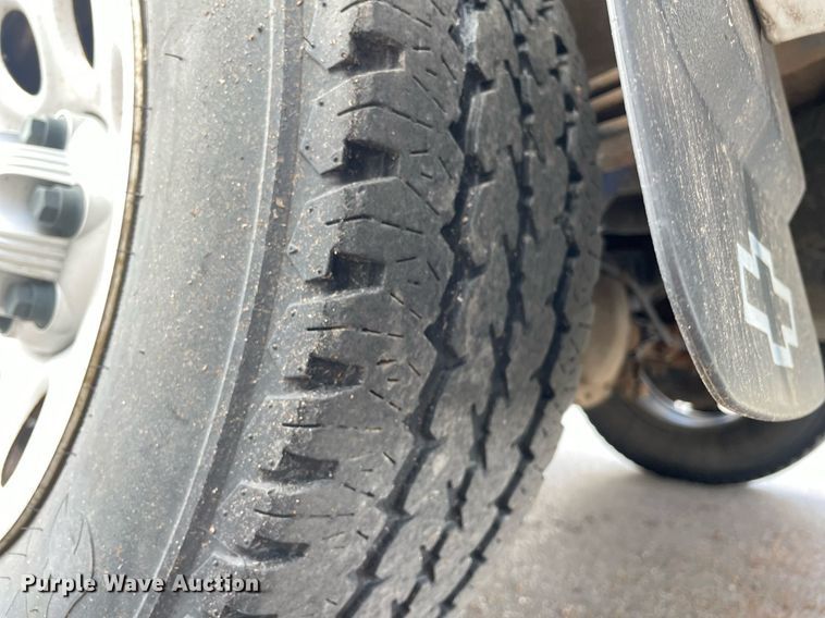 image for item LS9503 2005 Chevrolet Silverado 1500  pickup truck