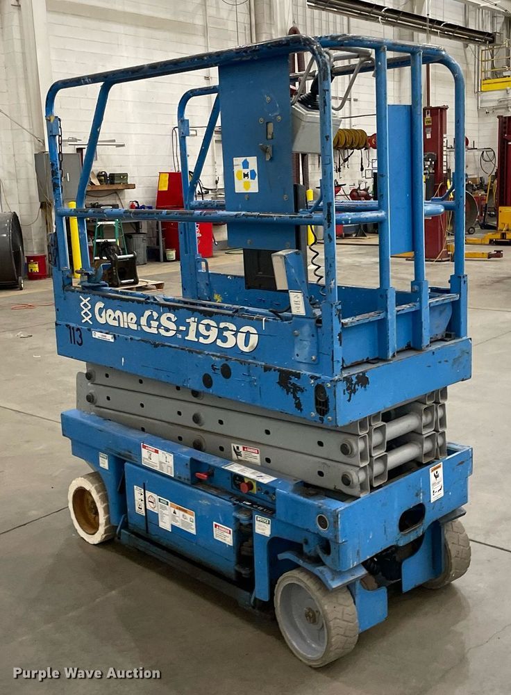 image for item LS9508 1998 Genie GS-1930  scissor lift
