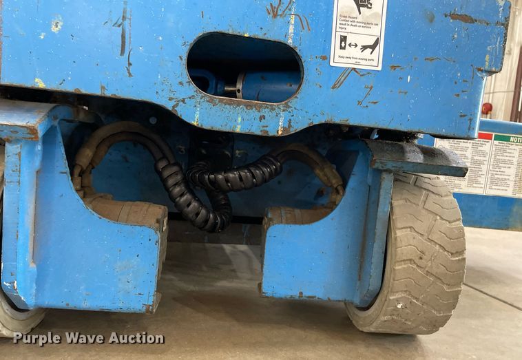 image for item LS9508 1998 Genie GS-1930  scissor lift