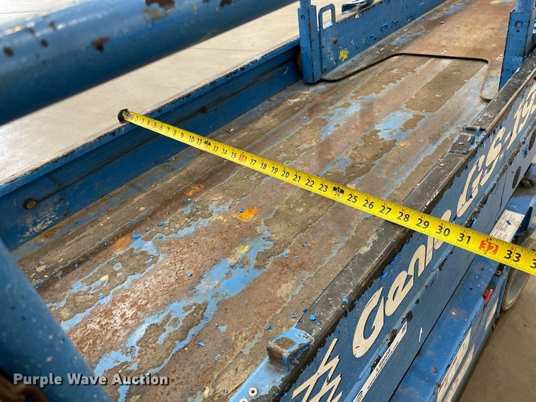 image for item LS9508 1998 Genie GS-1930  scissor lift