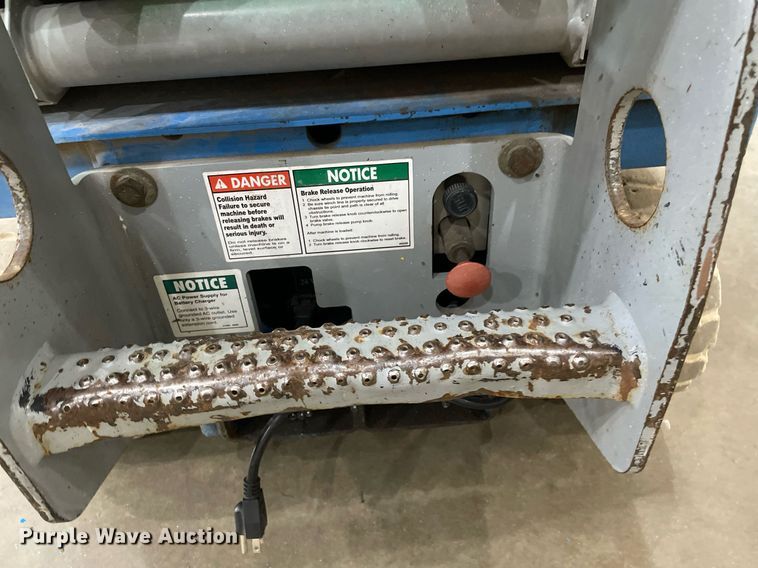 image for item LS9508 1998 Genie GS-1930  scissor lift