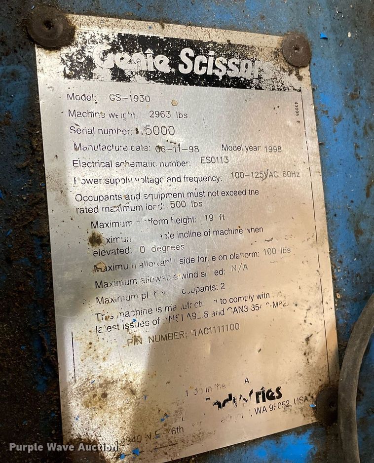 image for item LS9508 1998 Genie GS-1930  scissor lift