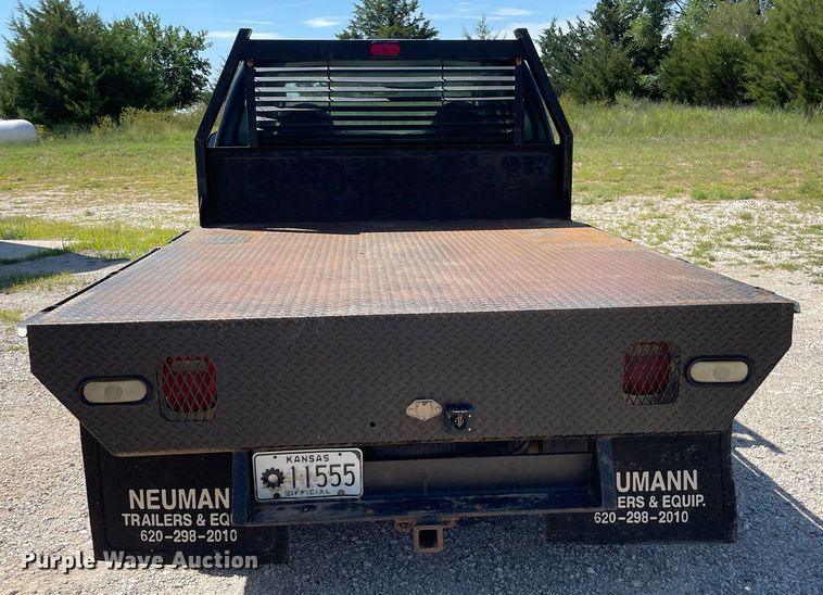 image for item LS9512 2006 Ford F250 Super Duty  SuperCab flatbed pickup truck