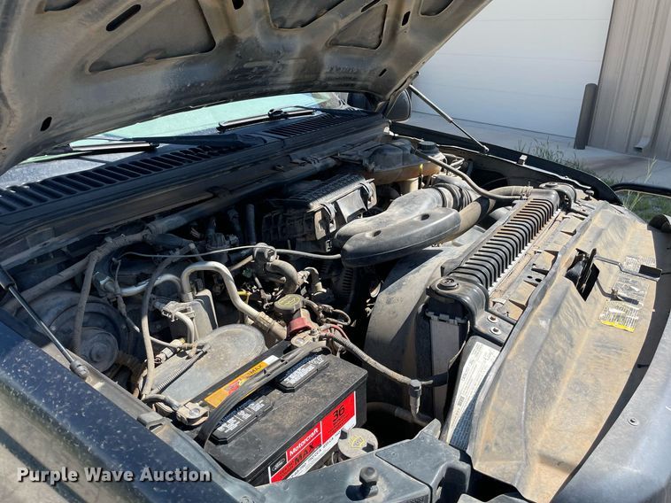 image for item LS9512 2006 Ford F250 Super Duty  SuperCab flatbed pickup truck