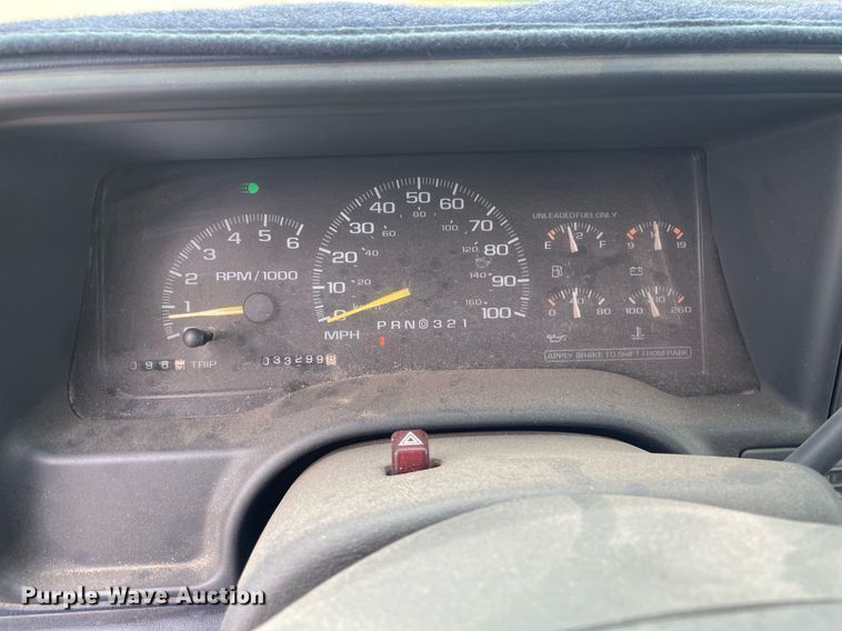 image for item LS9529 1998 Chevrolet Suburban K2500  SUV