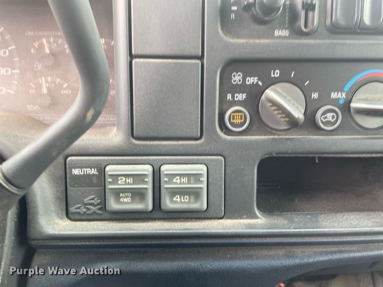 image for item LS9529 1998 Chevrolet Suburban K2500  SUV