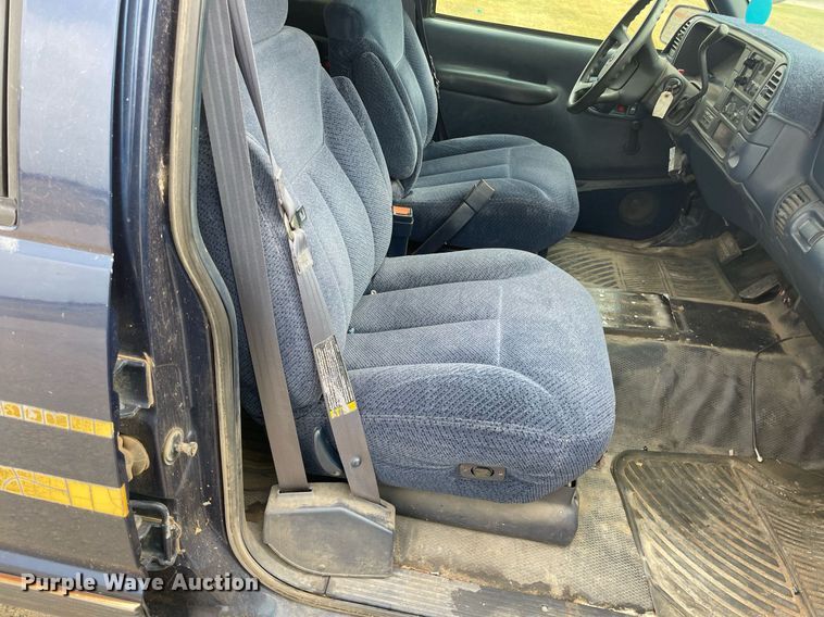 image for item LS9529 1998 Chevrolet Suburban K2500  SUV