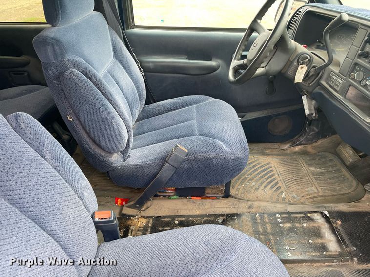 image for item LS9529 1998 Chevrolet Suburban K2500  SUV