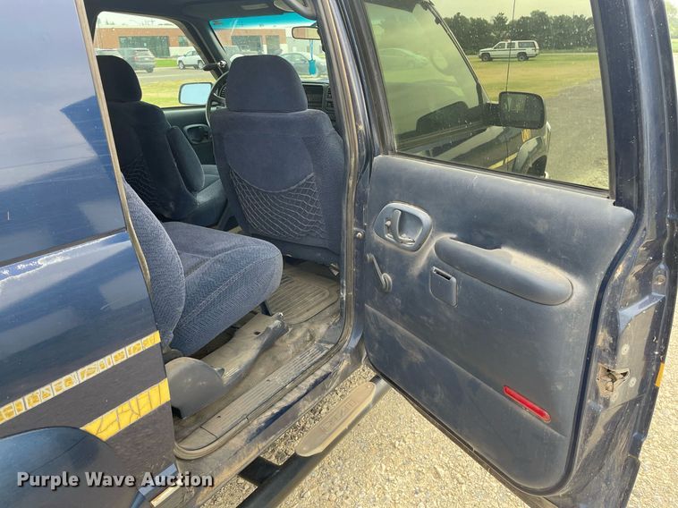 image for item LS9529 1998 Chevrolet Suburban K2500  SUV