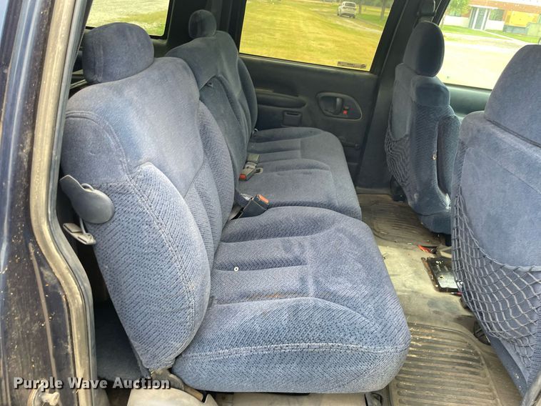 image for item LS9529 1998 Chevrolet Suburban K2500  SUV