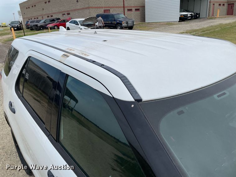 image for item LS9531 2017 Ford Explorer Police Interceptor  SUV