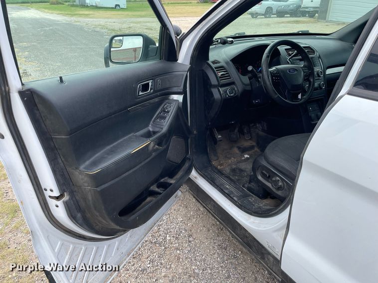 image for item LS9531 2017 Ford Explorer Police Interceptor  SUV