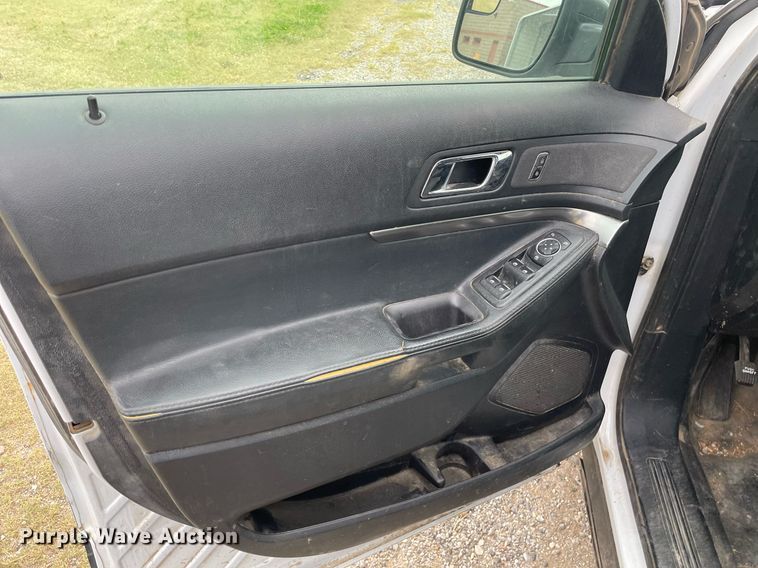 image for item LS9531 2017 Ford Explorer Police Interceptor  SUV