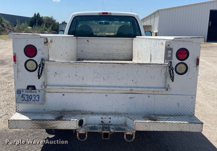 image for item LS9536 2001 Ford F350 Super Duty  utility bed pickup truck