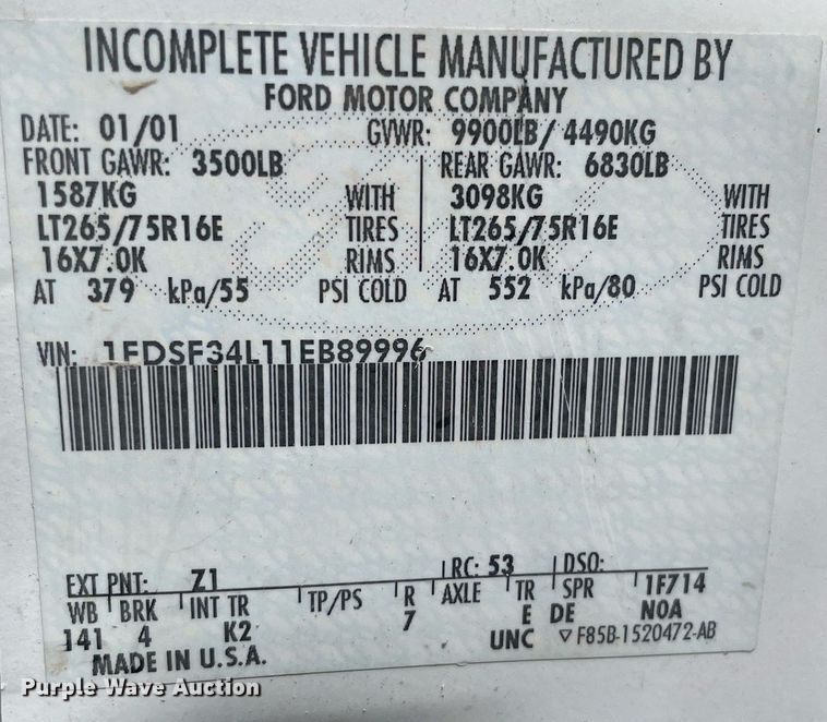 image for item LS9536 2001 Ford F350 Super Duty  utility bed pickup truck