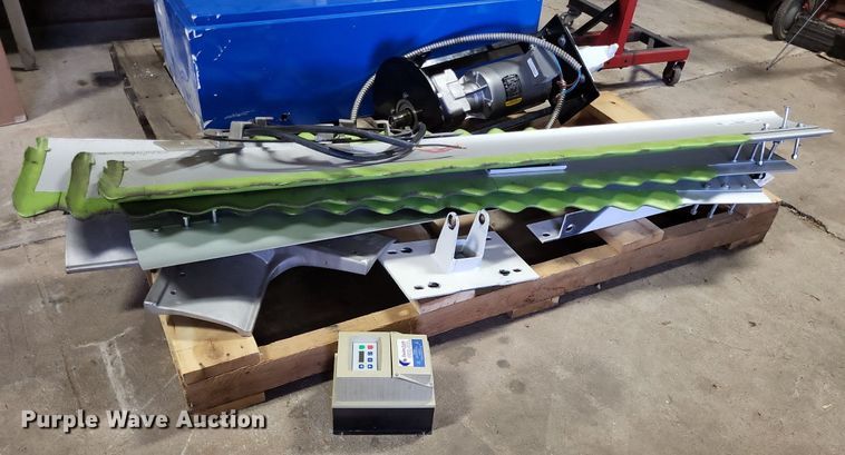 image for item LS9592 Ceiling fan