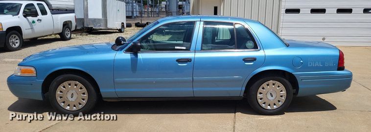 image for item LS9594 2005 Ford Crown Victoria Police Interceptor