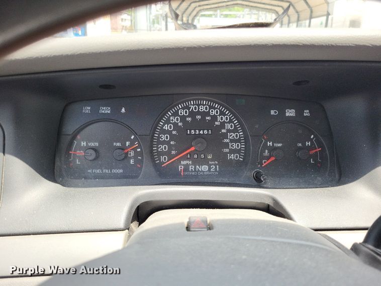 image for item LS9594 2005 Ford Crown Victoria Police Interceptor