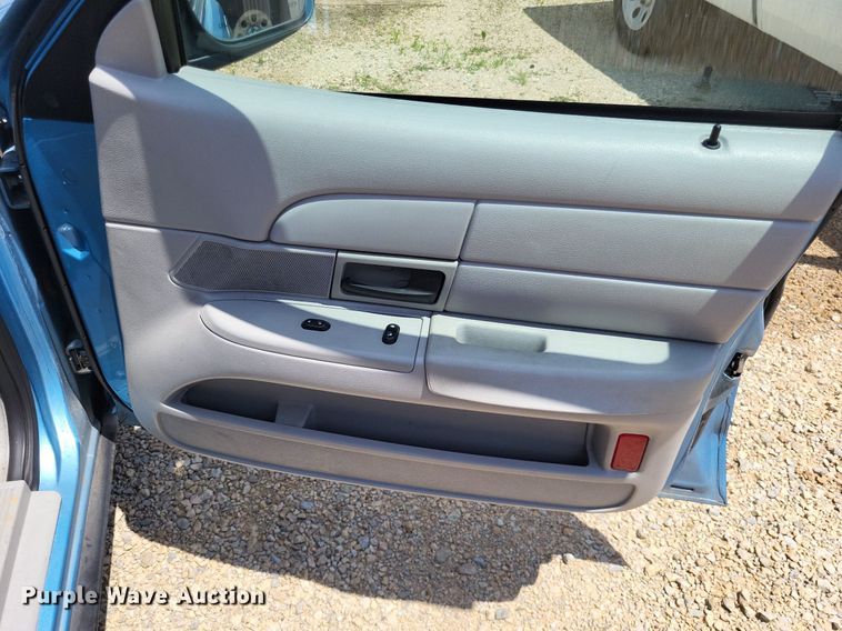 image for item LS9594 2005 Ford Crown Victoria Police Interceptor