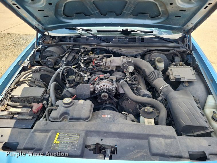 image for item LS9594 2005 Ford Crown Victoria Police Interceptor