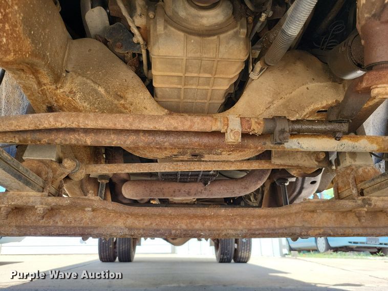 image for item LS9595 2001 Chevrolet Silverado 3500HD  dump bed pickup truck