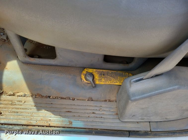 image for item LS9595 2001 Chevrolet Silverado 3500HD  dump bed pickup truck