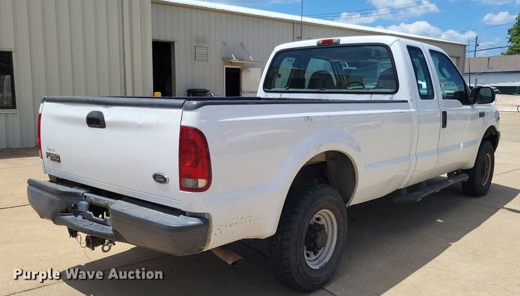 image for item LS9596 2003 Ford F250 Super Duty XL  SuperCab pickup truck