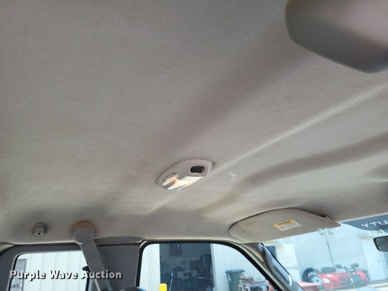 image for item LS9596 2003 Ford F250 Super Duty XL  SuperCab pickup truck