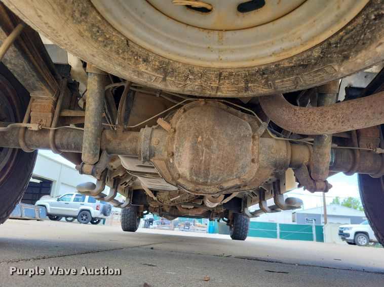 image for item LS9596 2003 Ford F250 Super Duty XL  SuperCab pickup truck