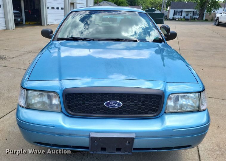 image for item LS9597 2011 Ford Crown Victoria Police Interceptor