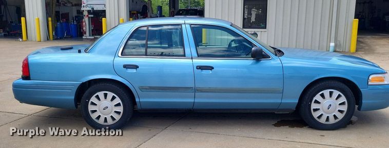 image for item LS9597 2011 Ford Crown Victoria Police Interceptor