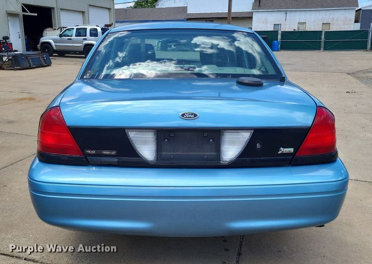 image for item LS9597 2011 Ford Crown Victoria Police Interceptor