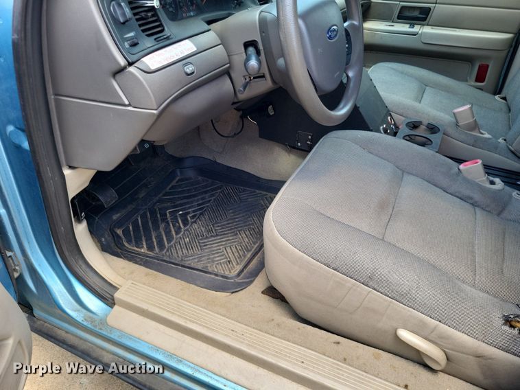 image for item LS9597 2011 Ford Crown Victoria Police Interceptor