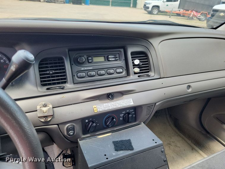image for item LS9597 2011 Ford Crown Victoria Police Interceptor