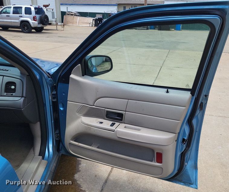 image for item LS9597 2011 Ford Crown Victoria Police Interceptor