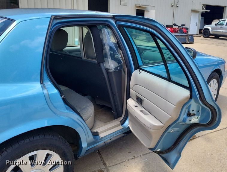 image for item LS9597 2011 Ford Crown Victoria Police Interceptor