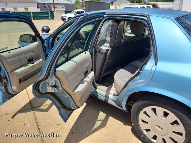 image for item LS9597 2011 Ford Crown Victoria Police Interceptor