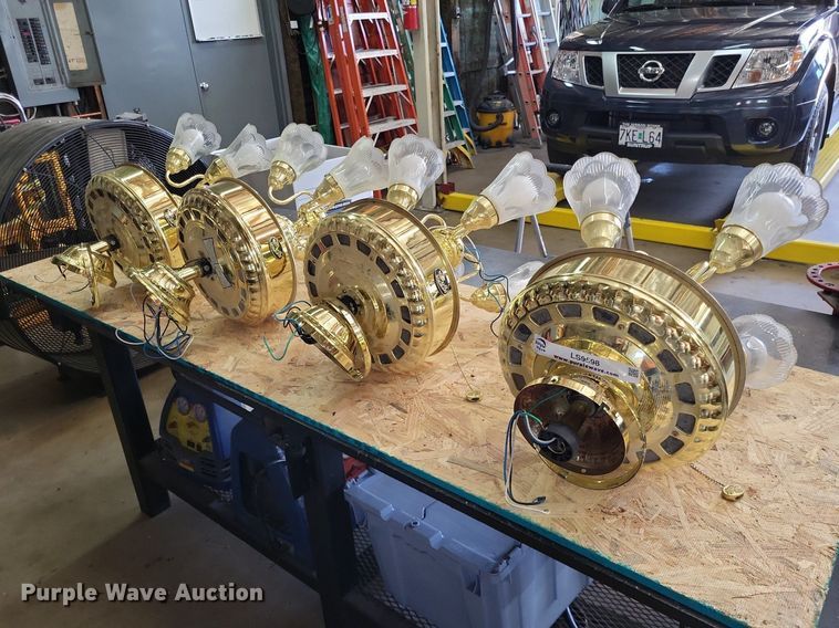 image for item LS9598 (4) Hampton Bay F552S(CH) PB ceiling fans