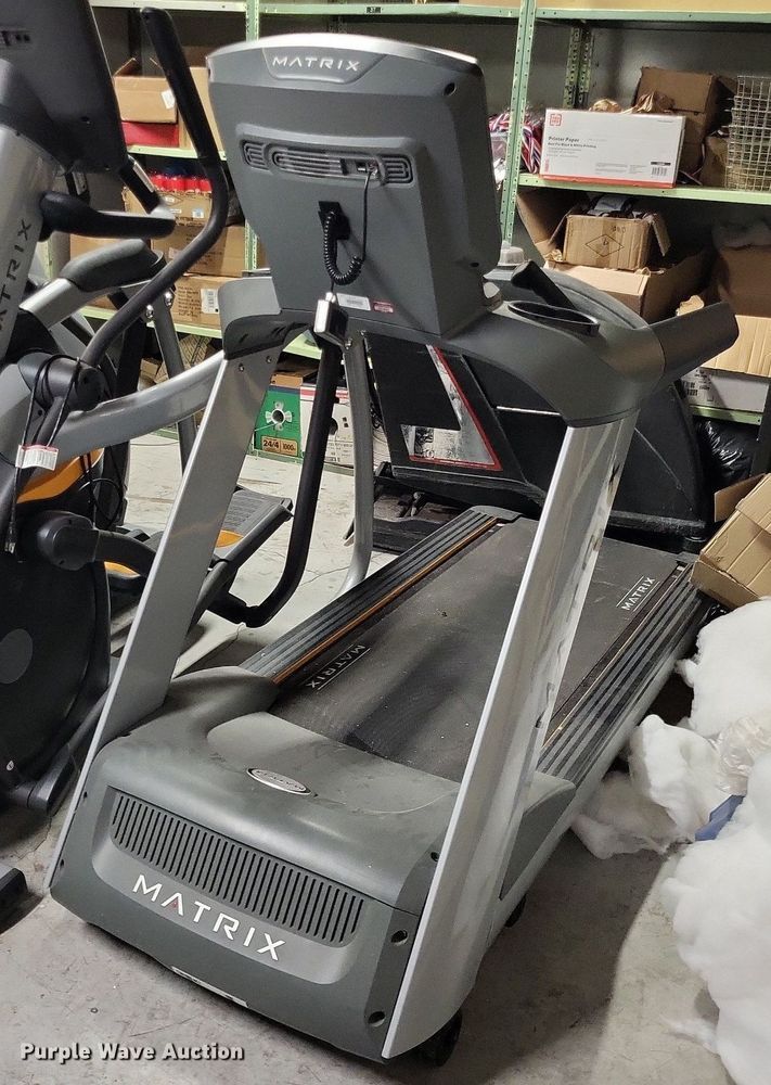 image for item LS9601 (2) Matrix T-5X-07-C treadmills