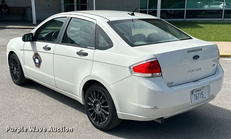 image for item MB9705 2010 Ford Focus SE