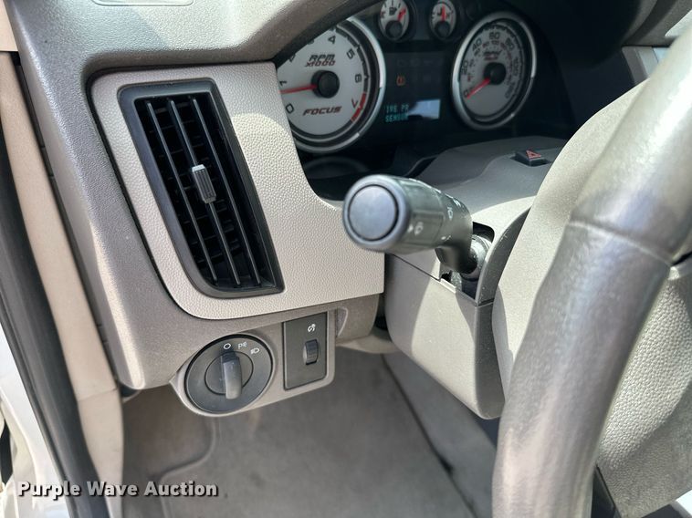 image for item MB9705 2010 Ford Focus SE