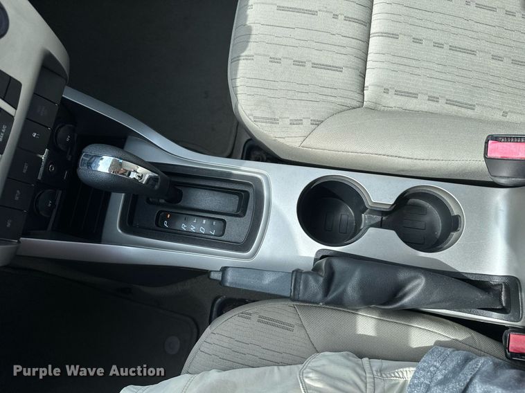 image for item MB9705 2010 Ford Focus SE