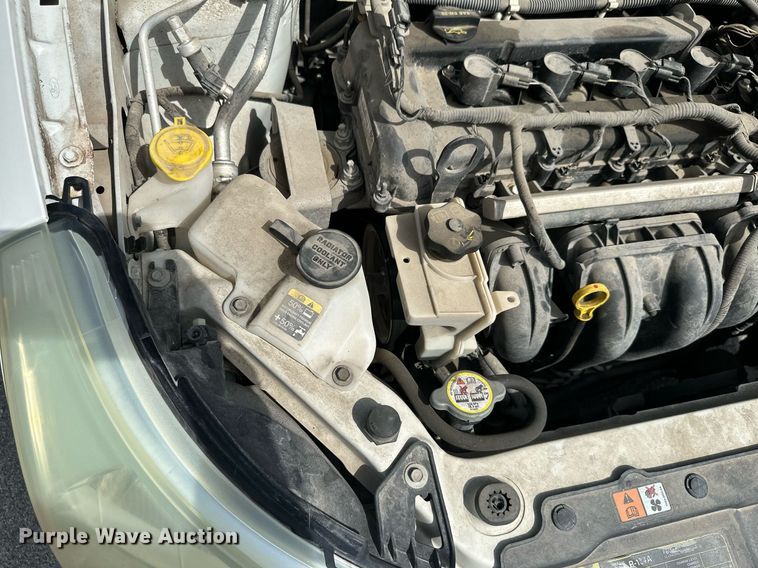 image for item MB9705 2010 Ford Focus SE