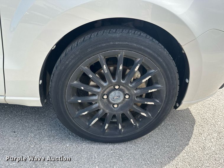 image for item MB9705 2010 Ford Focus SE