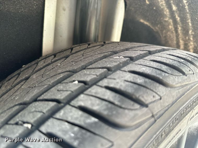 image for item MB9705 2010 Ford Focus SE