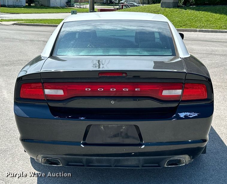image for item MB9707 2013 Dodge Charger Police