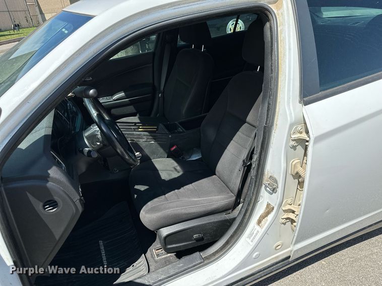 image for item MB9707 2013 Dodge Charger Police